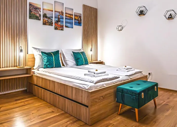 Chill & Stay In The Heart Of Budapest-With Ac